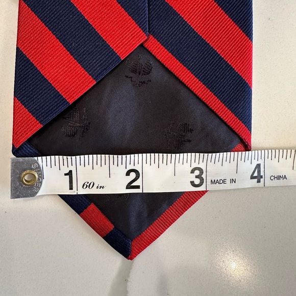 Gorgeous ties - Picture 3 of 4